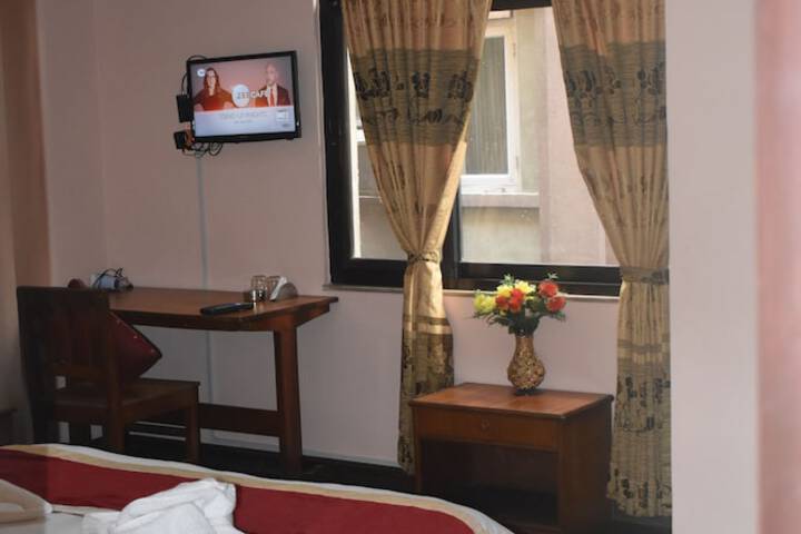 Room 10 of 47
