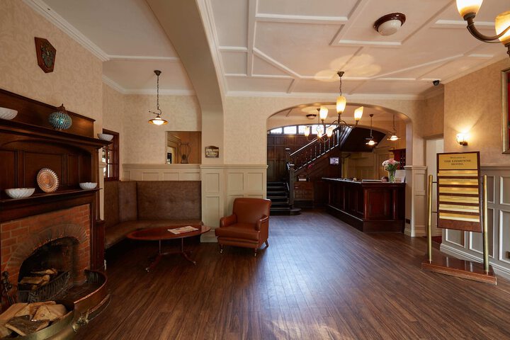 Hotel 3 of 142