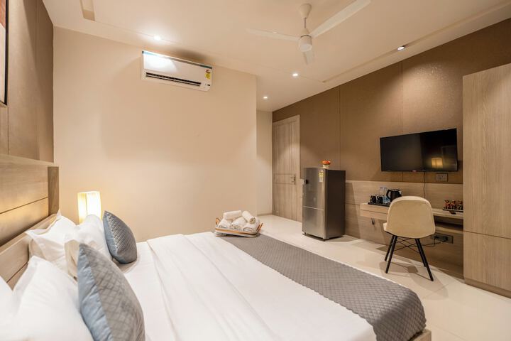 Room 6 of 29