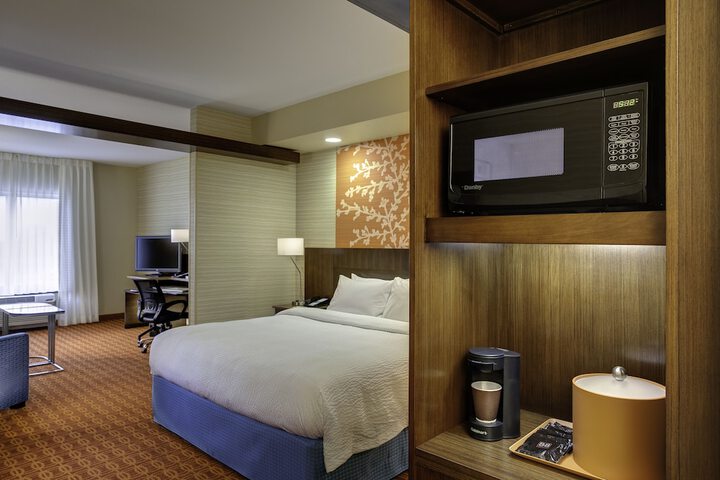 Room 4 of 32