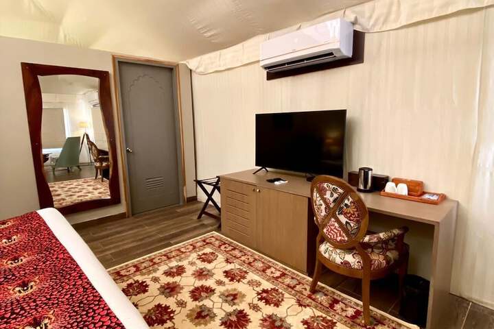 Room 28 of 123