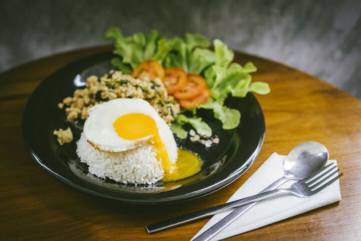 Dining 45 of 63