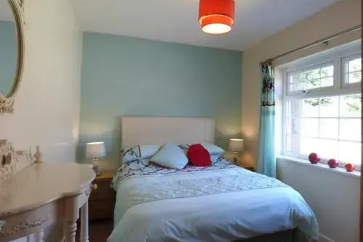 Room 4 of 24
