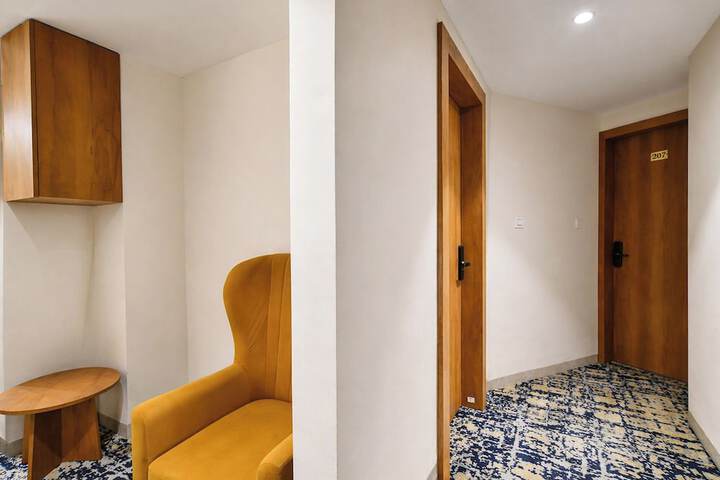 Hotel Interior 4 of 49