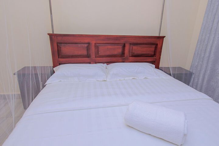 Room 12 of 35
