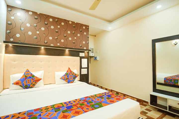 Room 15 of 26