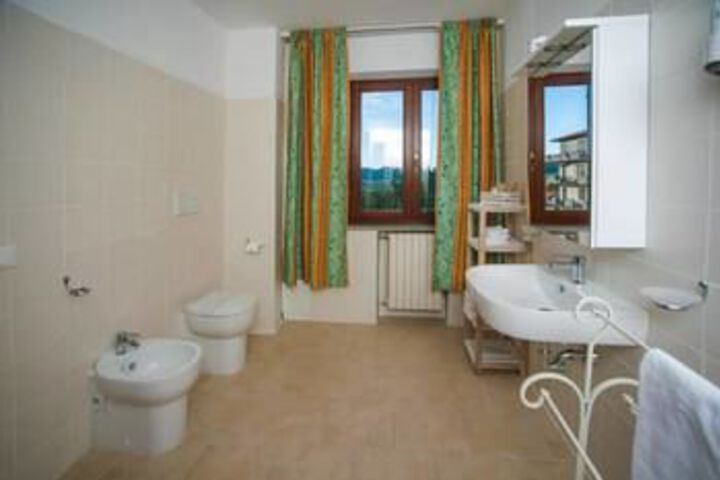 Room 2 of 9