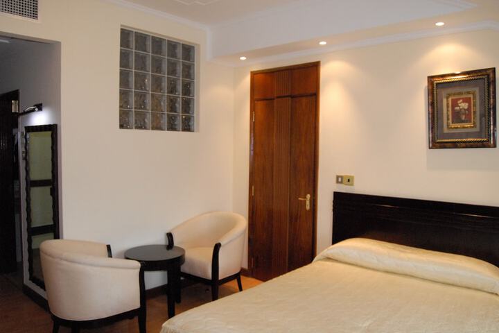 Room 13 of 96