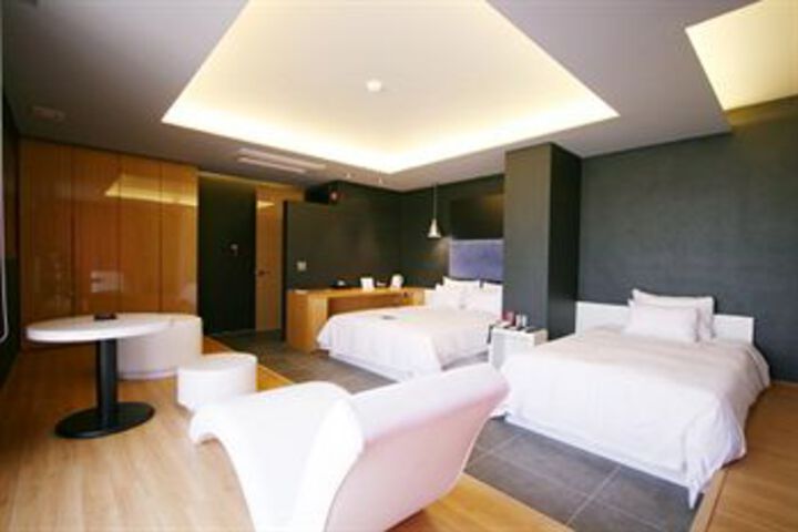 Standard Suite
