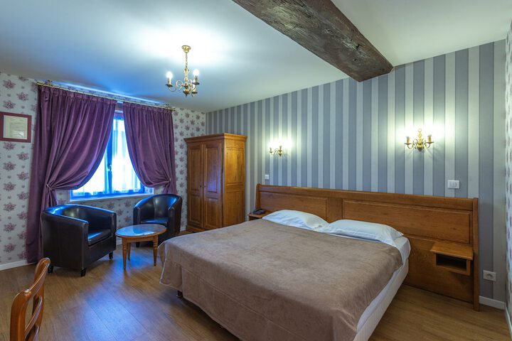 Room 5 of 43