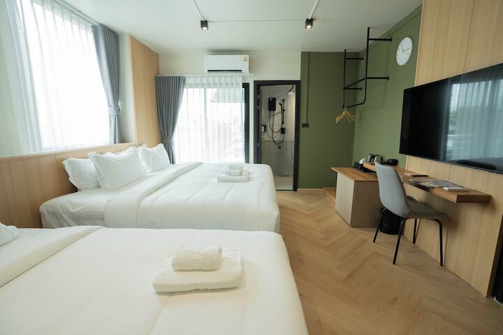 Room 62 of 96
