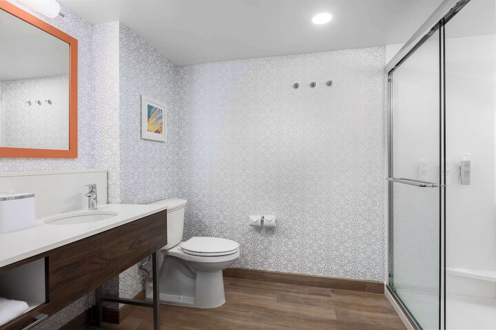 Bathroom shower