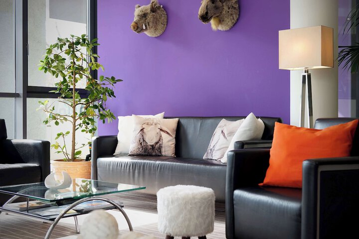 Guest Lobby