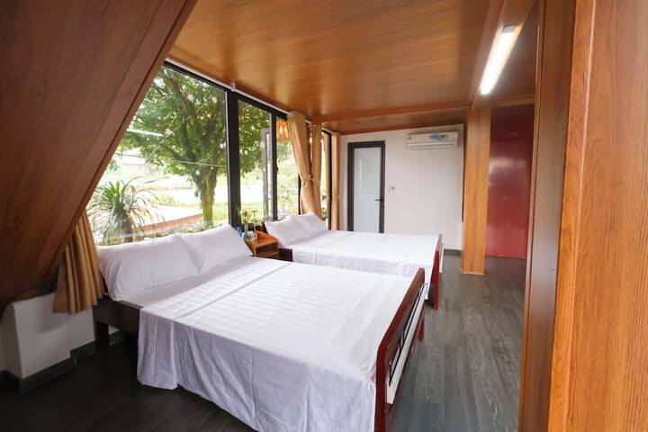 Room 27 of 85