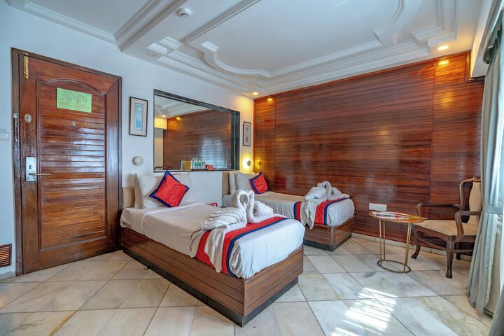 Room 15 of 47