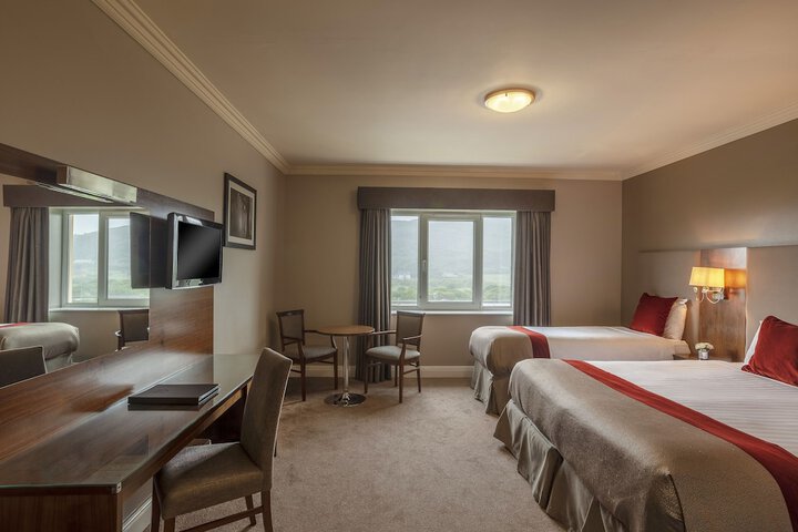 Room 5 of 52