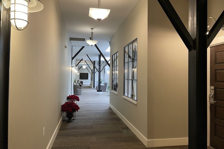 Ballroom/Hall 264 of 285