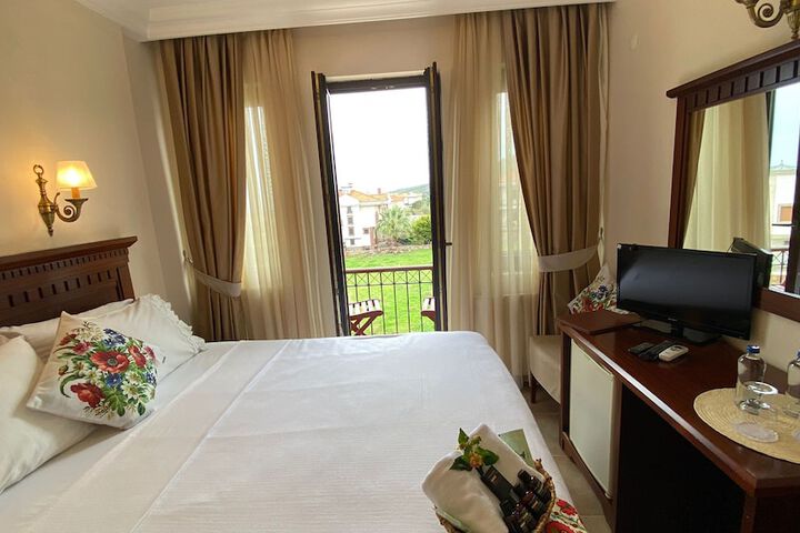 Room 9 of 50