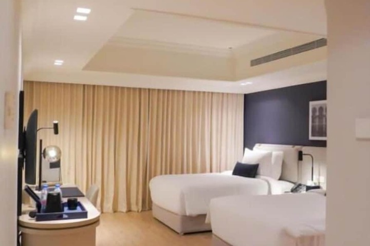 Room 48 of 91