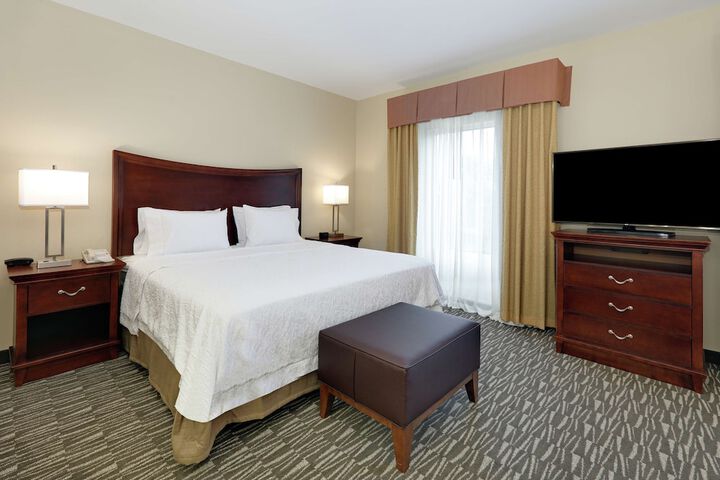 1 King Bed (16 of 16)