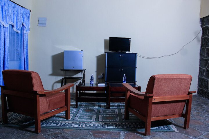 Room 34 of 76