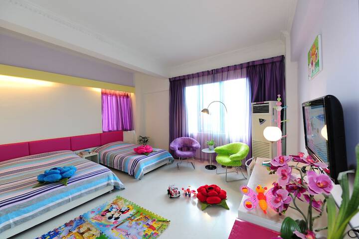 Room 7 of 72