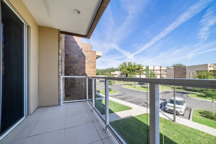 Terrace/Patio 27 of 48