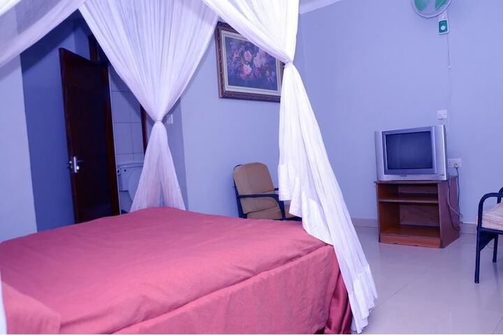 Room 2 of 13