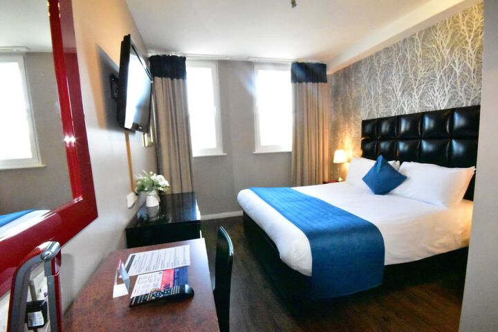 Room 89 of 182