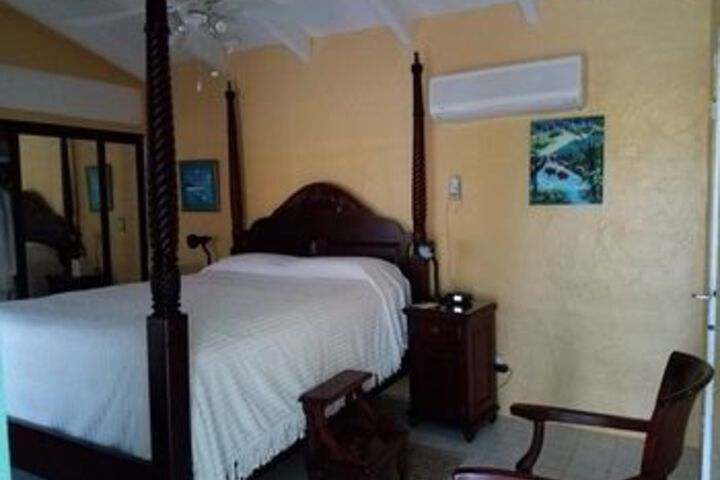 Room 28 of 37