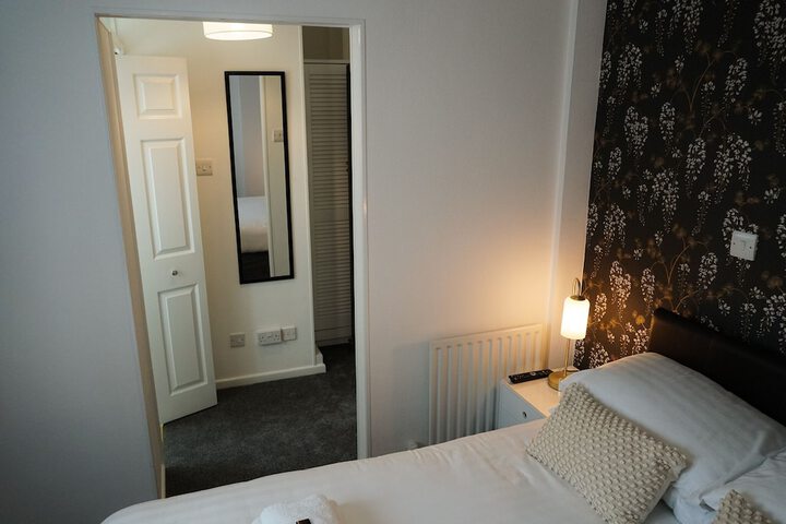 Room 6 of 66