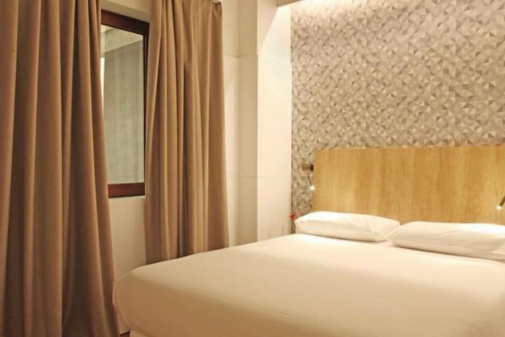Room 13 of 52