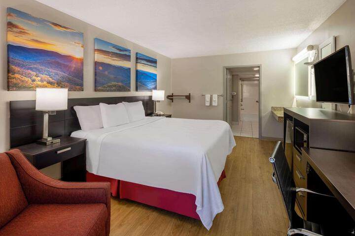 1 King Bed Mobility Accessible (3 of 19)