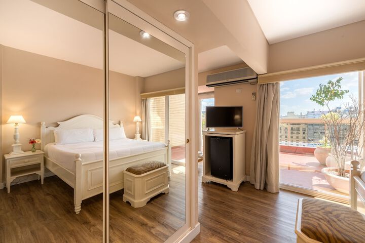 Room 7 of 71