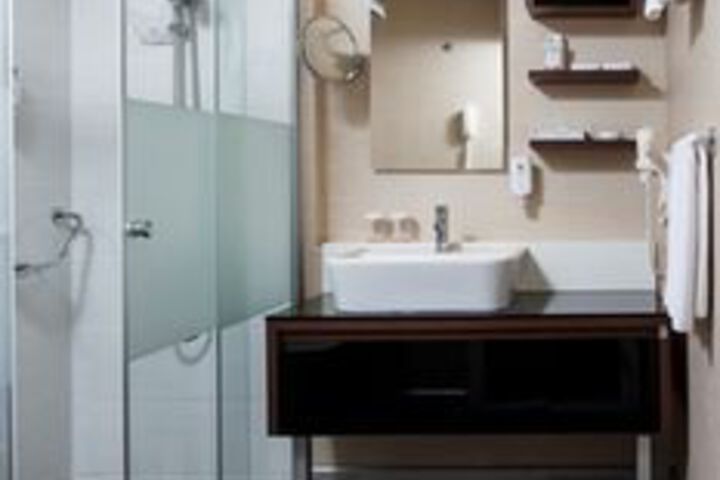 Clean Restrooms