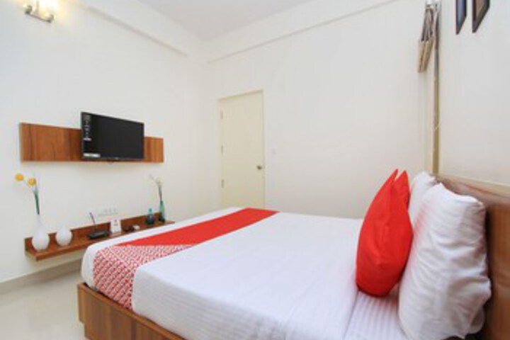 Room 27 of 29