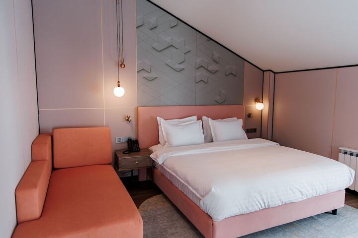 Room 20 of 76