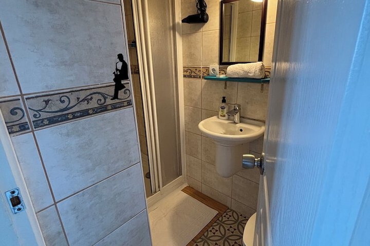 Room 41 of 73