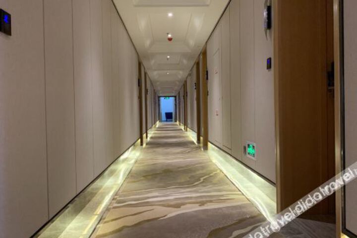 Hotel Interior 8 of 24