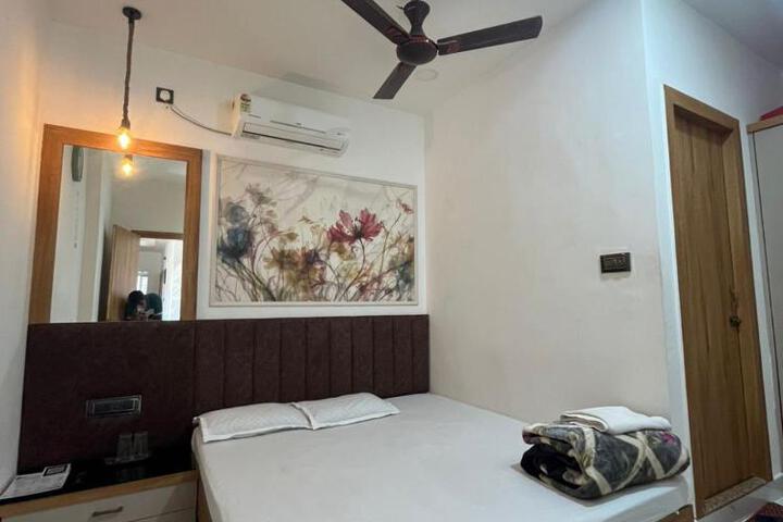 Mahaveer Lodge