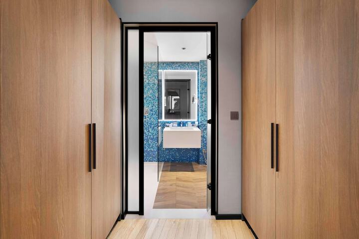 Room 32 of 120