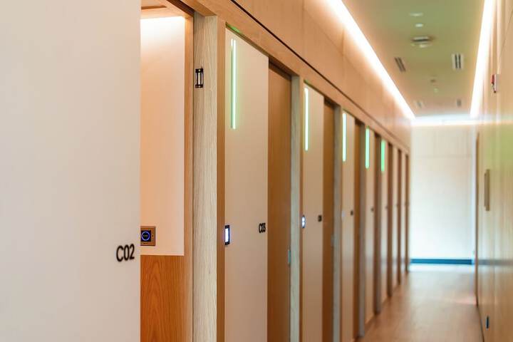 Ballroom/Hall 36 of 51