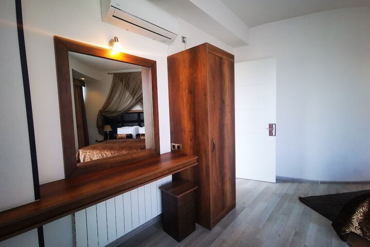 Room 48 of 64