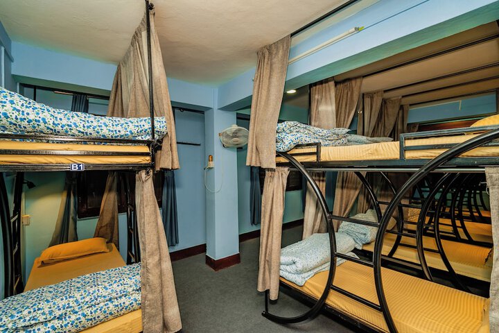 Room 20 of 65