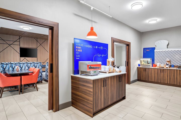 Breakfast/Coffee Service 35 of 53