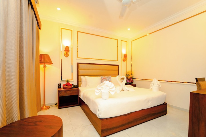 Room 29 of 53