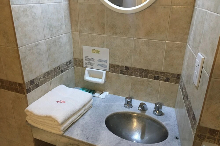 Room 10 of 29