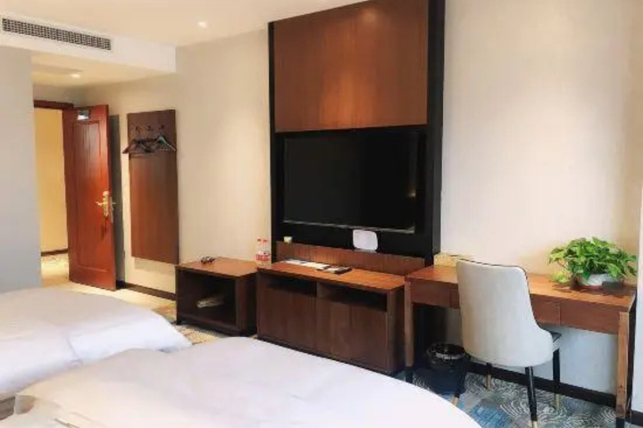 Room 5 of 5