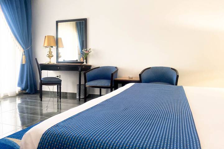 Room 34 of 95