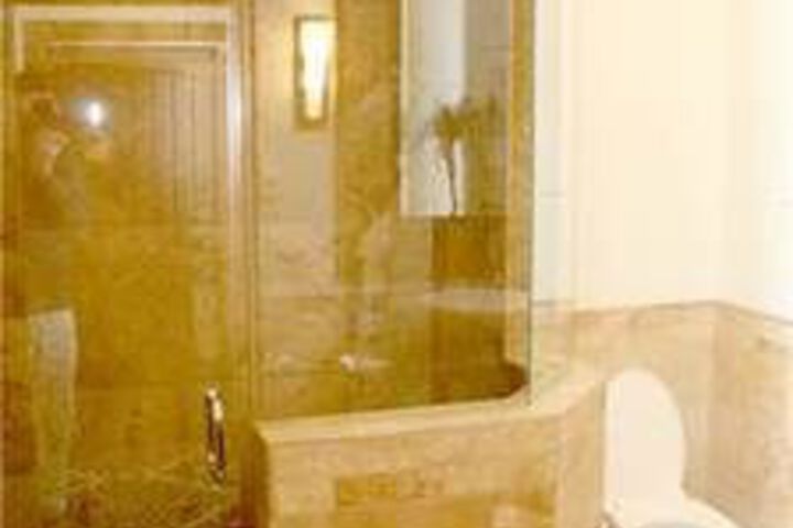 Room 2 of 20